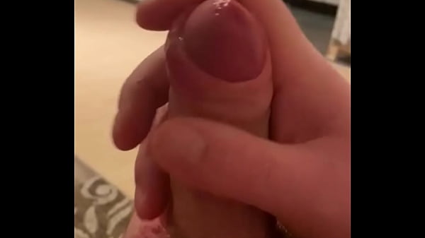Amateur masturbing