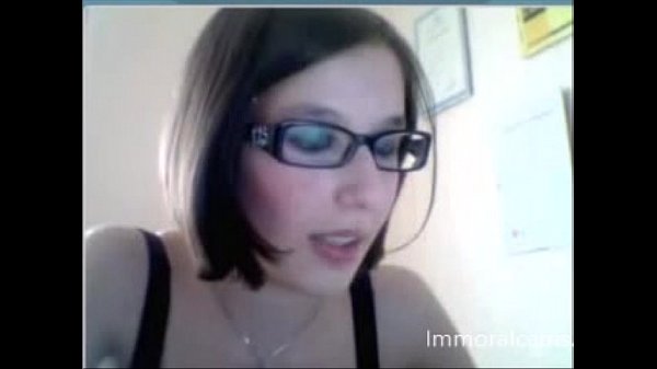 Teen Show On Webcam